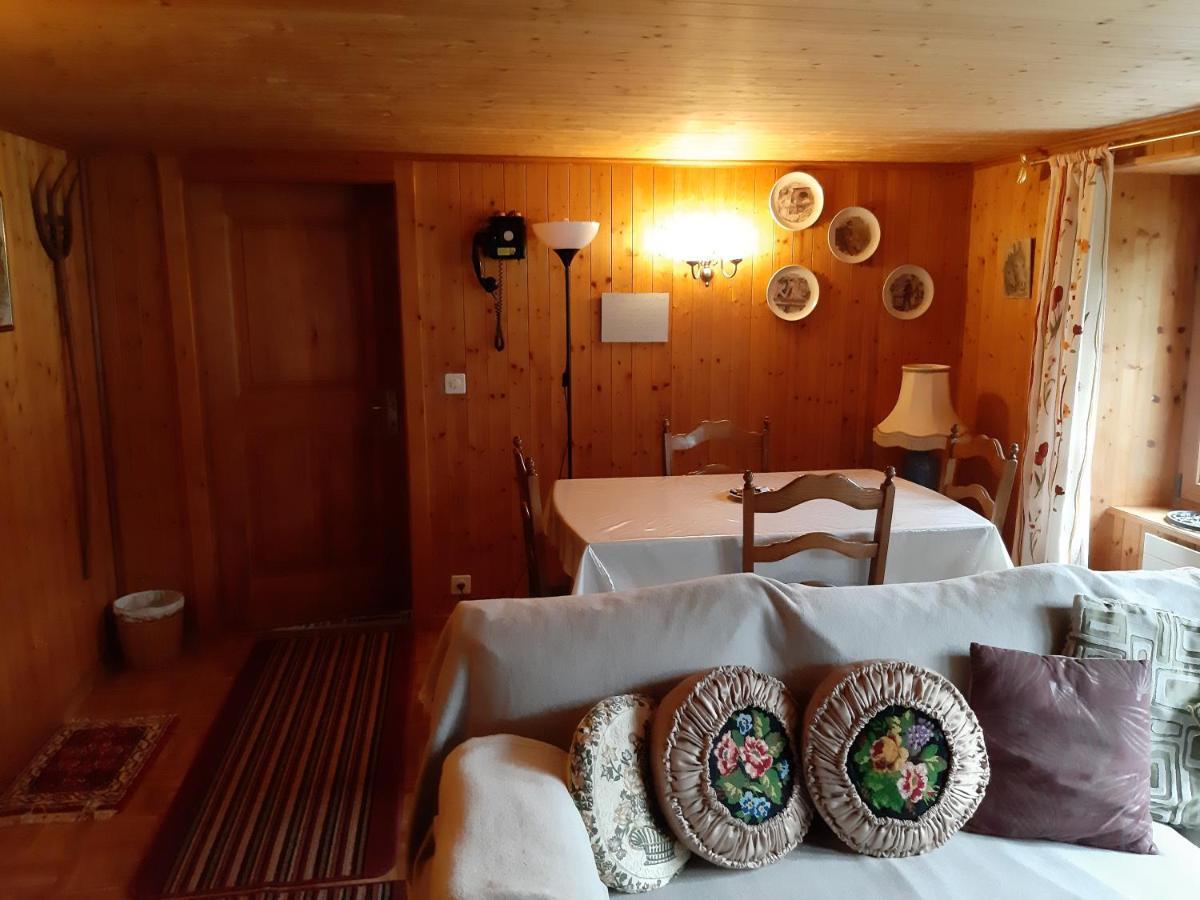 La Dernier Villa La Côte-aux-Fées Eksteriør bilde